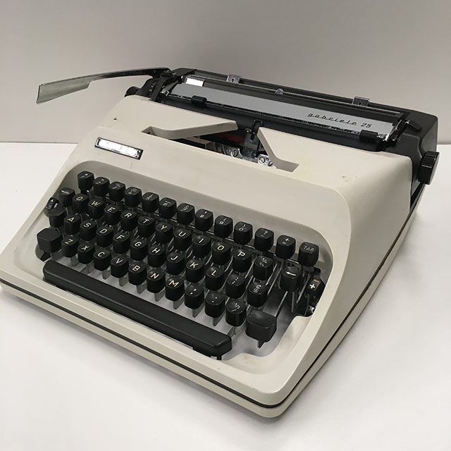 TYPEWRITER, Cream Adler Gabriele 25 with Case